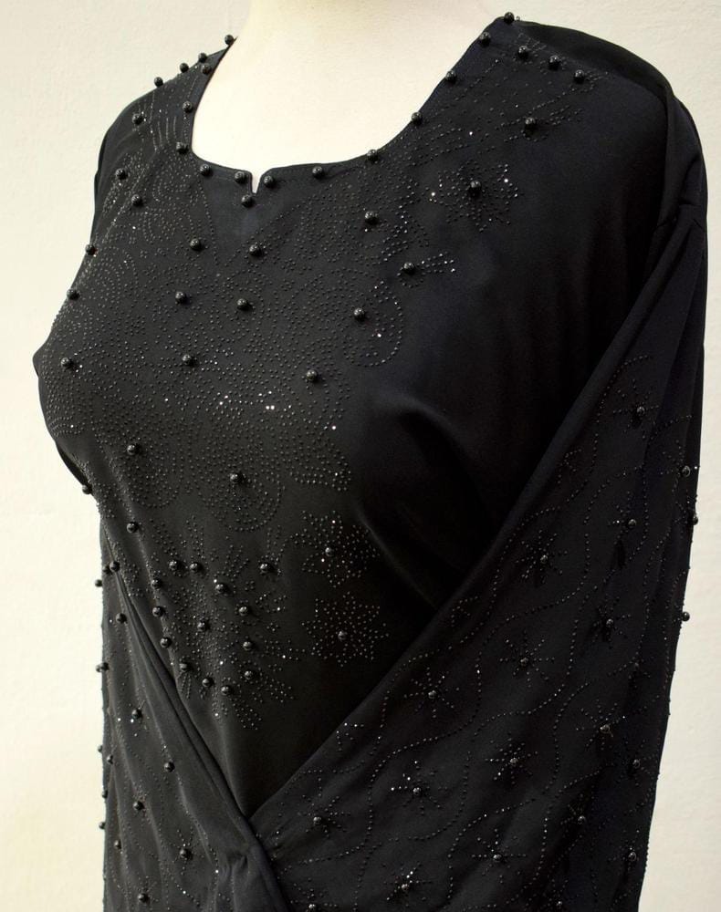 Nidha Black Embroidered Abaya