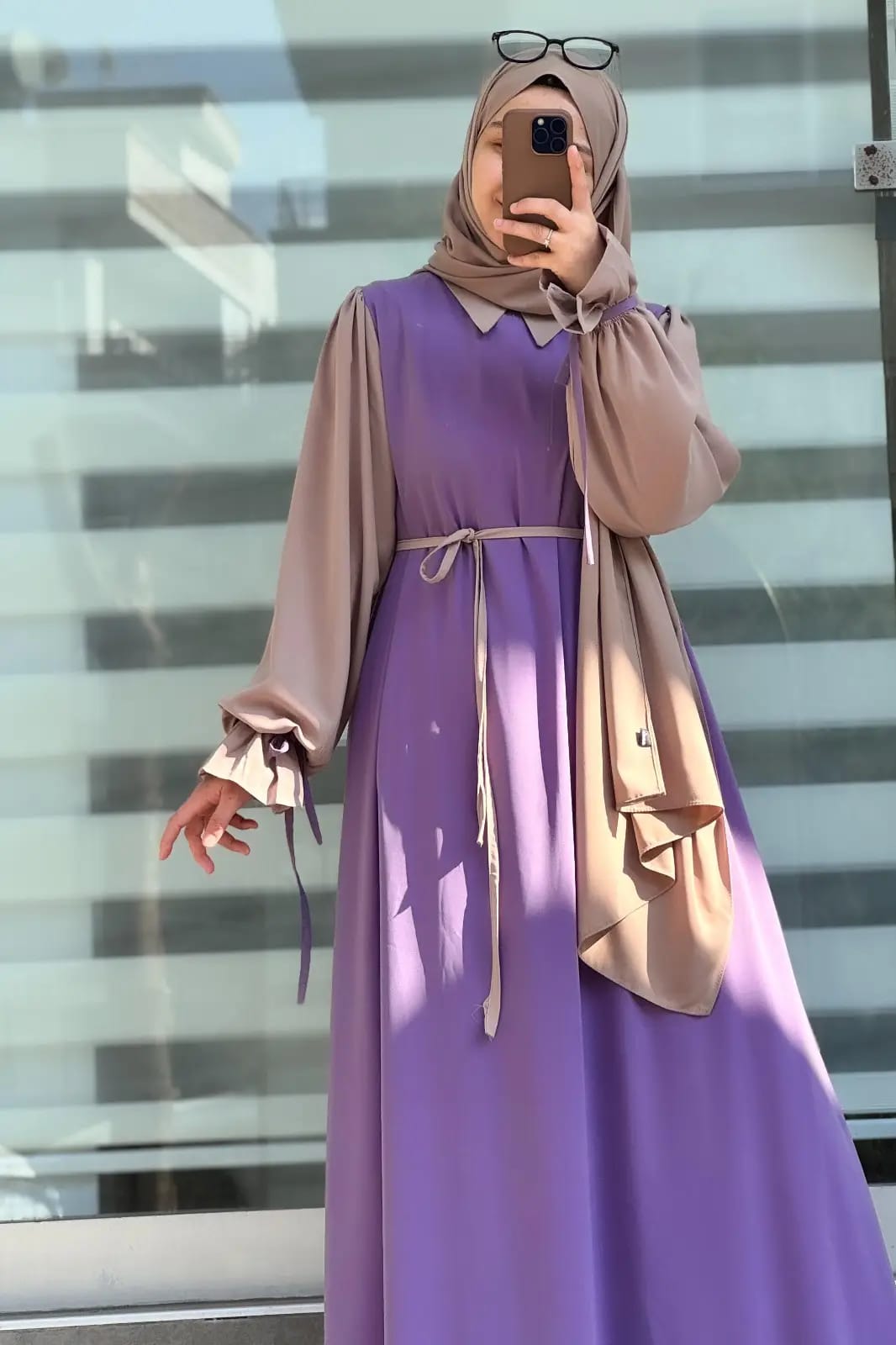 Collar Belted Abaya with Stroller