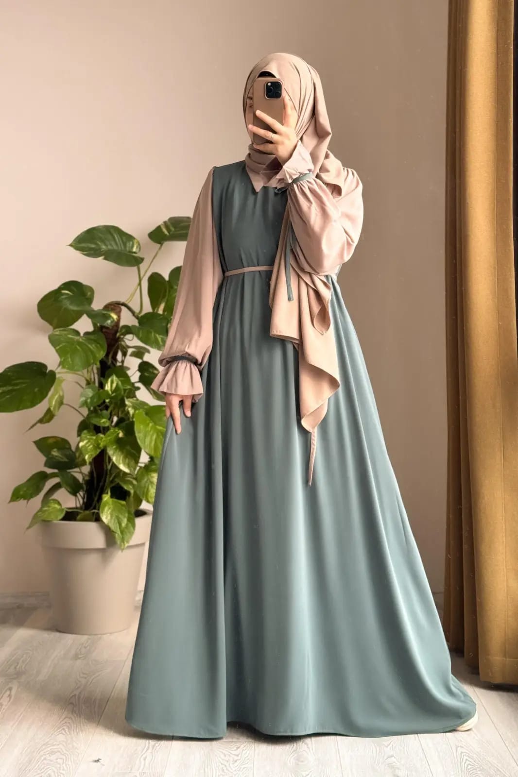 Collar Belted Abaya with Stroller